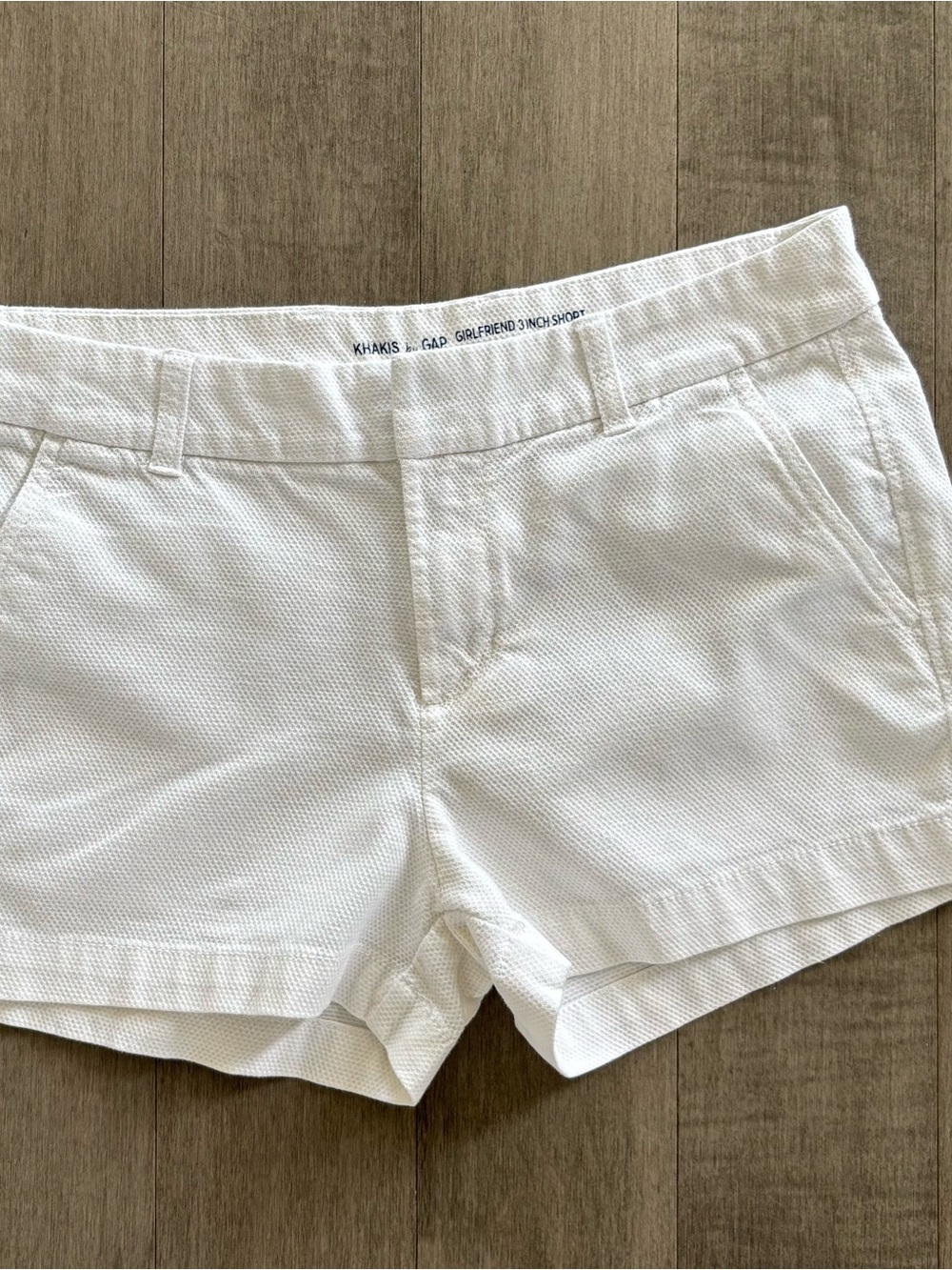 GAP High-Waist White Tailored Linen-Blend Shorts - Picture 2 of 11
